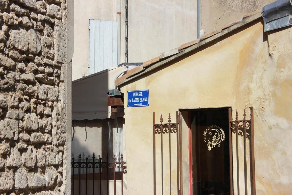 Mas De Valrugues Holifrance Aparthotel Saint-Rémy-de-Provence Kültér fotó