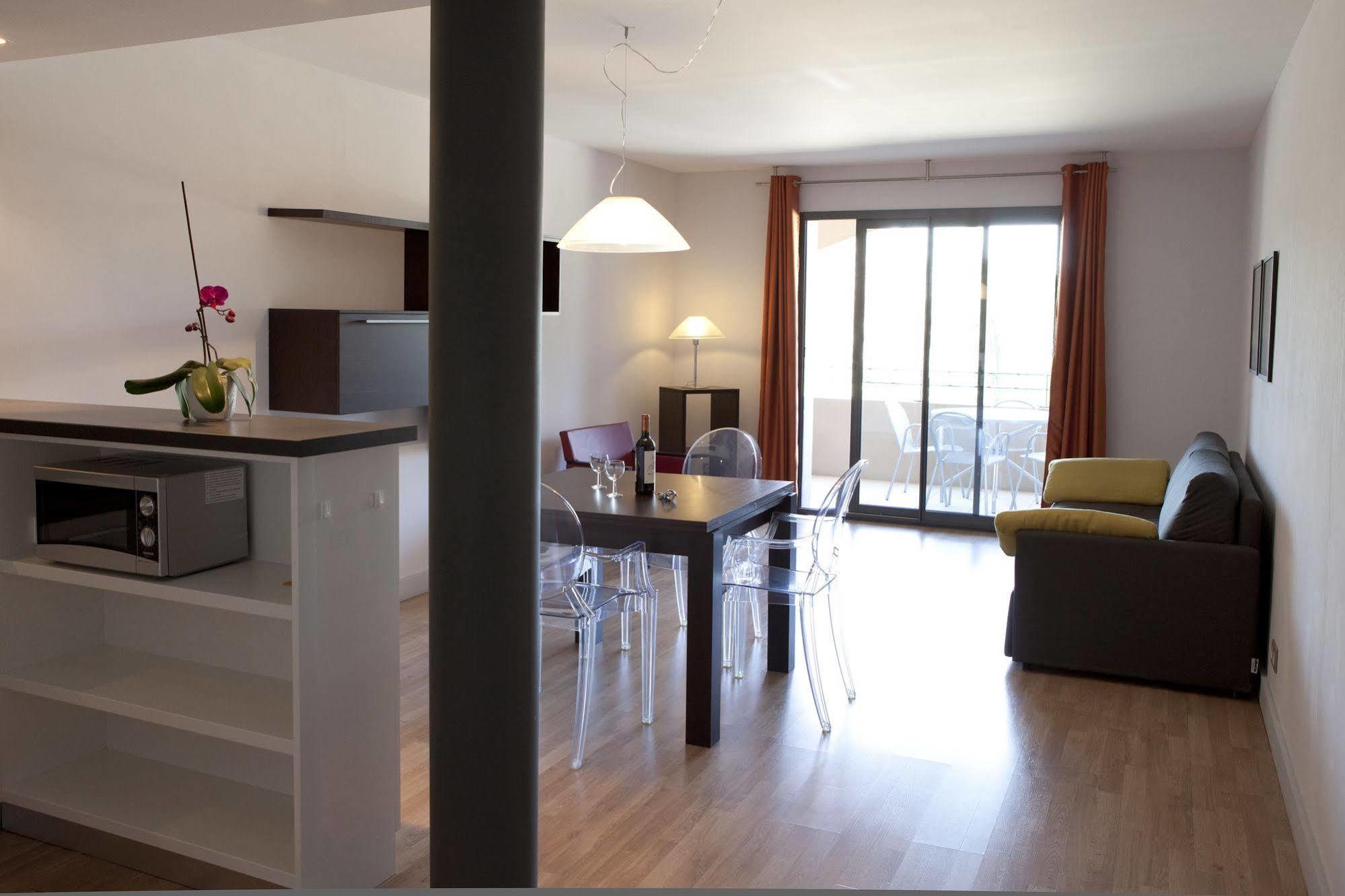 Mas De Valrugues Holifrance Aparthotel Saint-Rémy-de-Provence Kültér fotó