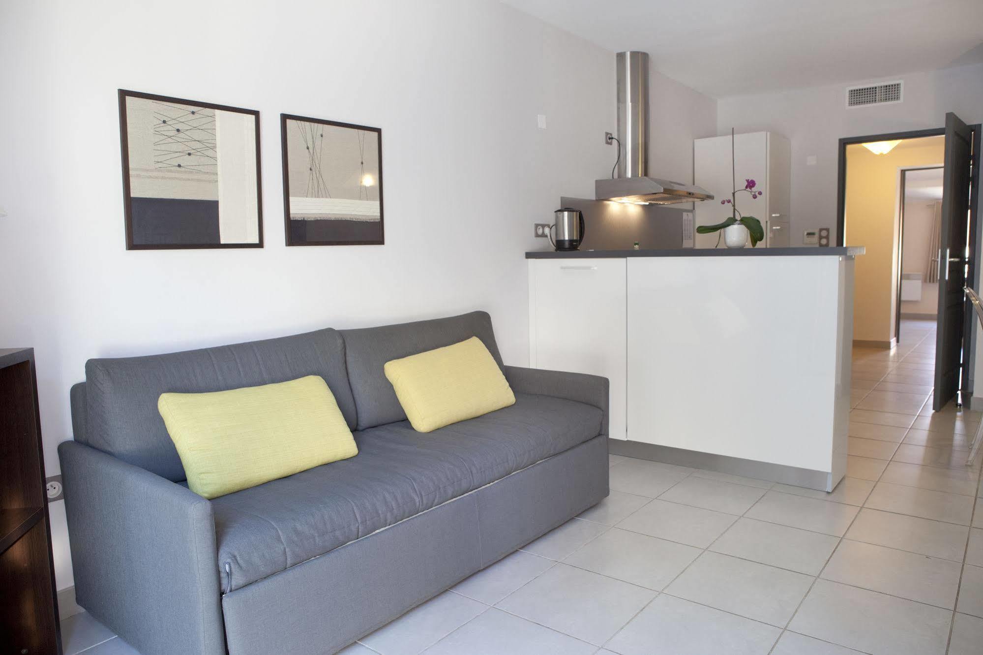 Mas De Valrugues Holifrance Aparthotel Saint-Rémy-de-Provence Kültér fotó
